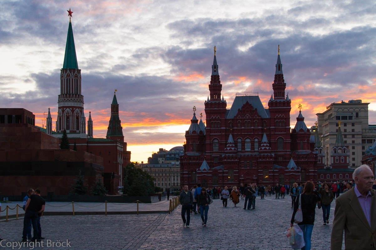 Roter Platz, Kreml-Mauer, Hist. Museum bei Sonnenuntergang