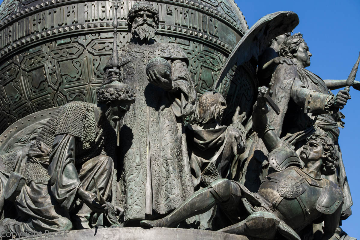 Denkmal 1000 Jahre Russland, Iwan III. (mitte), Peter I. (rechts)