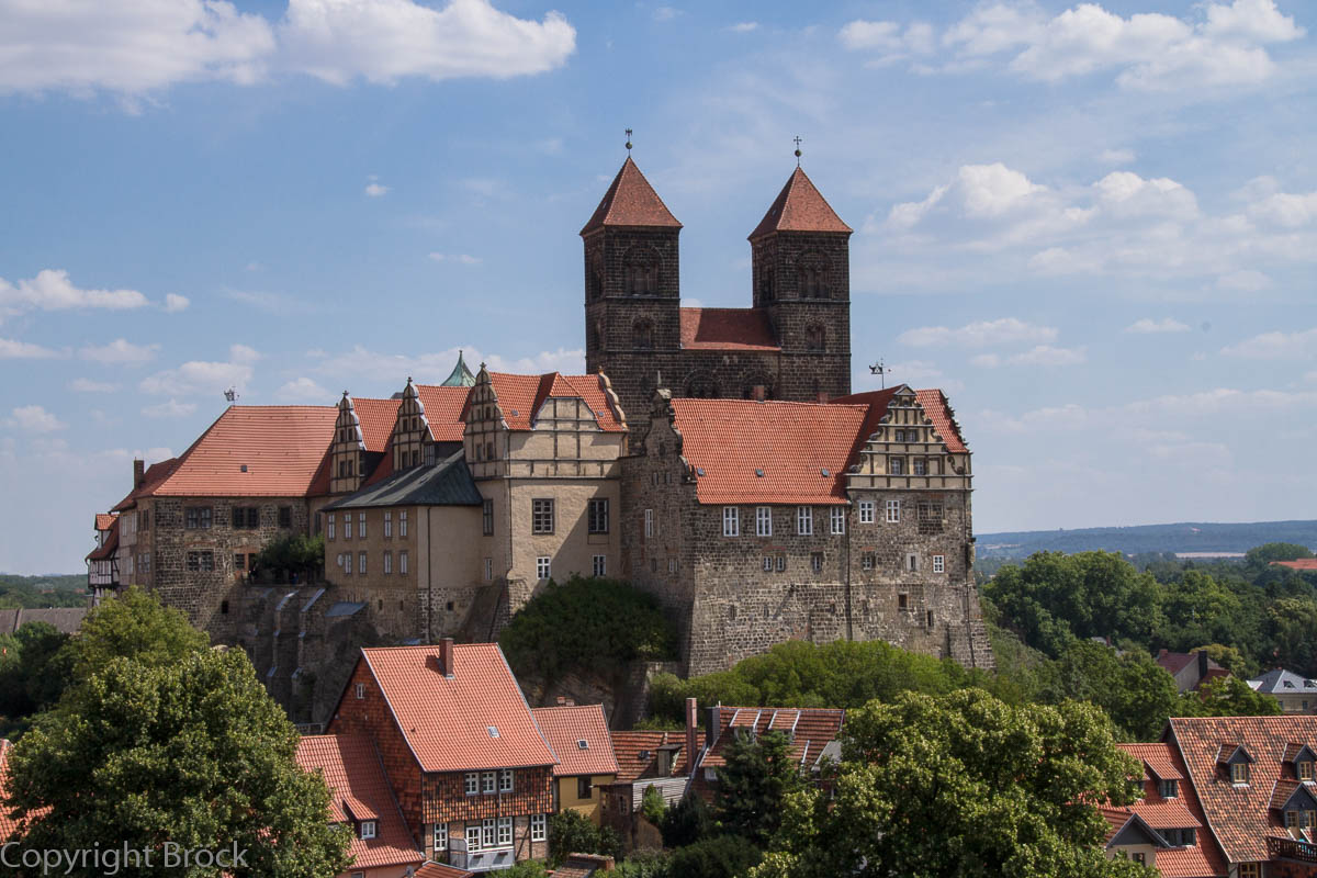 Blick vom Münzenberg auf Schlossberg und Stiftskirche